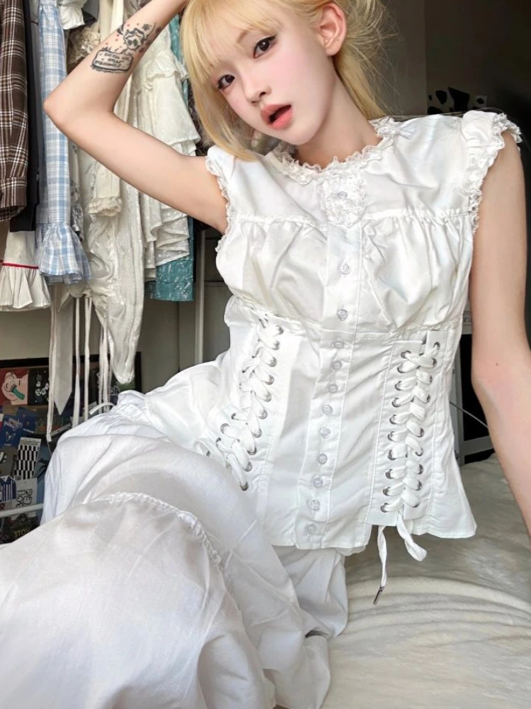 France Designer Loose O Neck Sleeveless Tops Women Fashion Casual Patchwork Lace Up Lace Top Female Summer Casual Solid Blouses
France Designer Loose O Neck Sleeveless Tops Women Fashion Casual Patchwork Lace Up Lace Top Female Summer Casual Solid Blouses