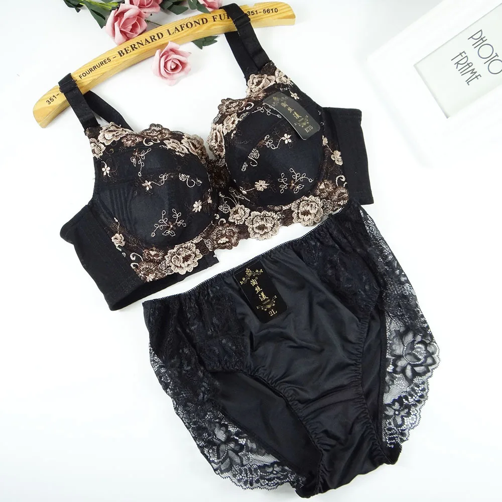 Lace Bra Set New Plus Size Push Up Bras and Panty Set Underwire Lingerie Sets Sexy Underwear 34 36 38 40 42 44 46 48 C D E F G H
Lace Bra Set New Plus Size Push Up Bras and Panty Set Underwire Lingerie Sets Sexy Underwear 34 36 38 40 42 44 46 48 C D E F G H