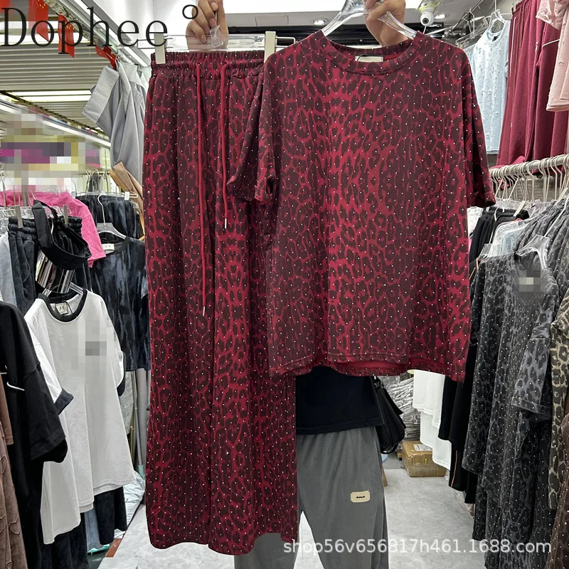 Fashion Lady Two-piece Set New Summer Hot Drilling Leopard Top Loose Short Sleeve T-shirt + Wide Leg Casual Straight Pants Suits
Fashion Lady Two-piece Set New Summer Hot Drilling Leopard Top Loose Short Sleeve T-shirt + Wide Leg Casual Straight Pants Suits