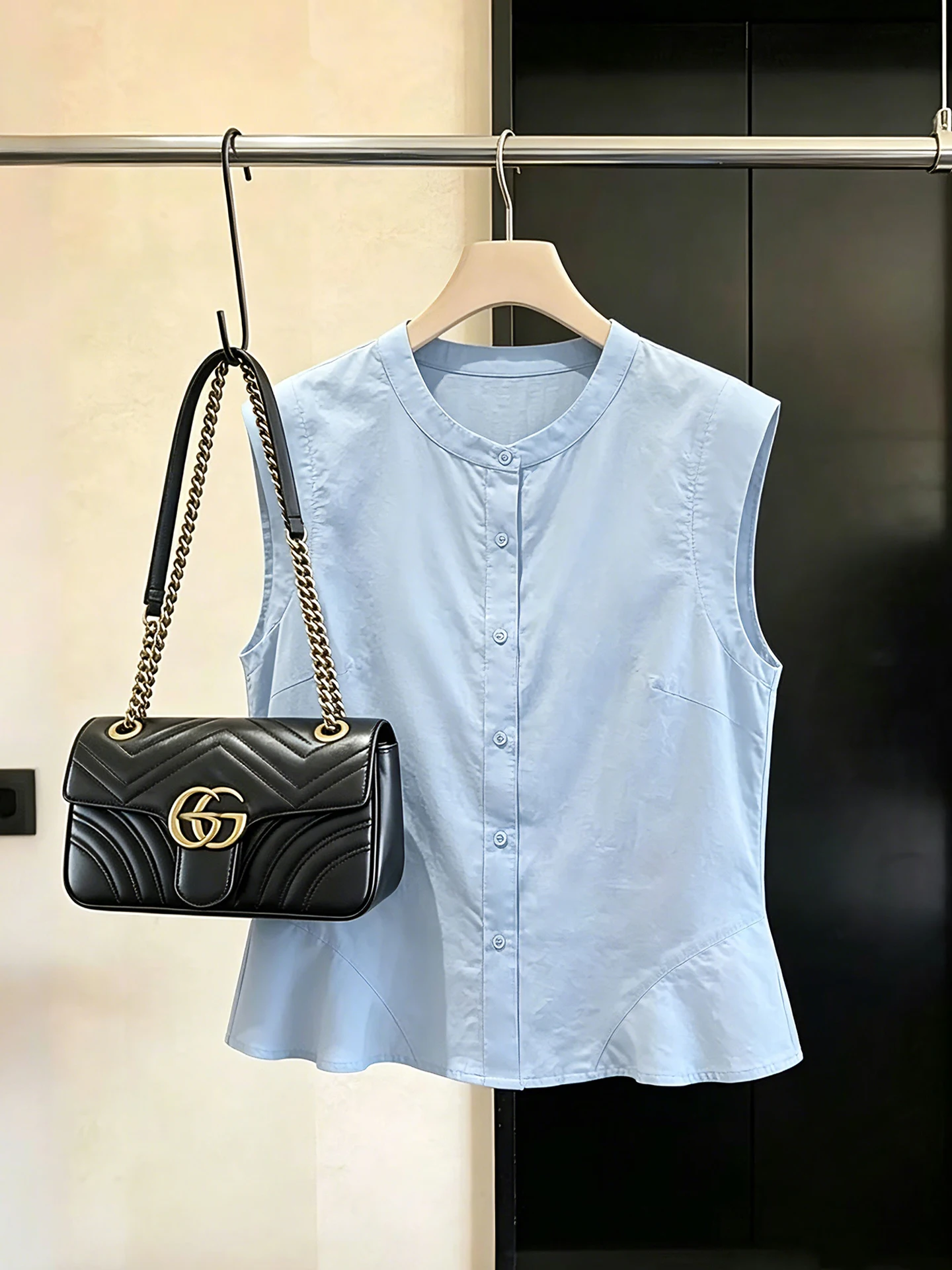 Korean Style Sweet Sleeveless Vest Summer Fashion Commute High-End Sensation Elegant Top Small Shirt Poetic Lin
Korean Style Sweet Sleeveless Vest Summer Fashion Commute High-End Sensation Elegant Top Small Shirt Poetic Lin