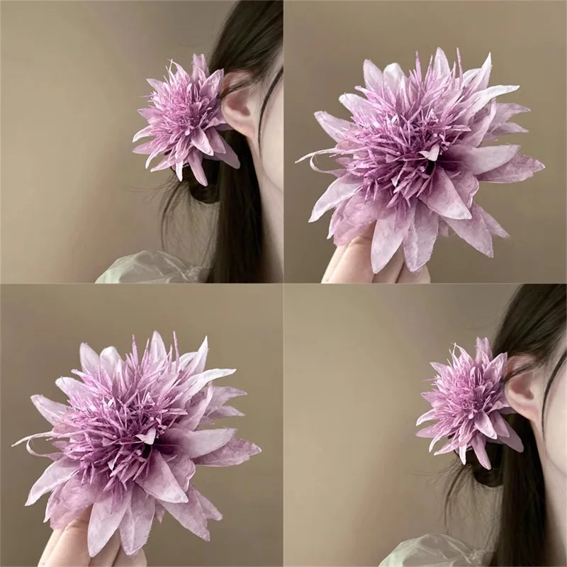 Purple flower sea super fairy lily flower hairpin sea anemone flower hairpin atmosphere pair mirror shot headgear
Purple flower sea super fairy lily flower hairpin sea anemone flower hairpin atmosphere pair mirror shot headgear