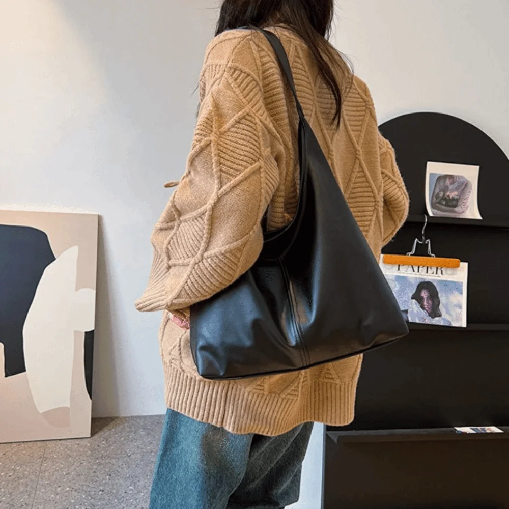 Ins большая вместительная винтажная сумка-тоут из искусственной кожи, однотонная женская сумка на плечо, модная дизайнерская сумка для покупок, дорожная сумка
Ins большая вместительная винтажная сумка-тоут из искусственной кожи, однотонная женская сумка на плечо, модная дизайнерская сумка для покупок, дорожная сумка