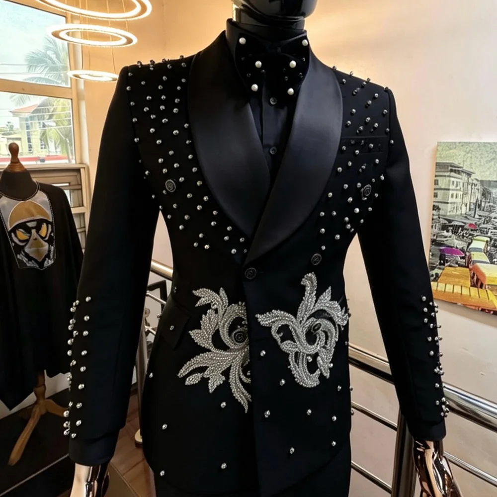 Crystals Beaded Suits Men Shiny Black Jacket Pants 2 Pieces Groom Wedding Tuxedos Customized Prom Blazers Terno Masculino
Crystals Beaded Suits Men Shiny Black Jacket Pants 2 Pieces Groom Wedding Tuxedos Customized Prom Blazers Terno Masculino