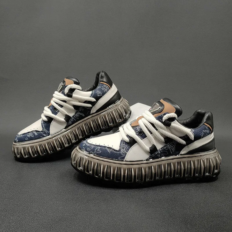Autumn Winter American Style End Versatile Color Matching Thick Men's Casual Shoes Light Height Rubber High Leather Suede Shoes
Autumn Winter American Style End Versatile Color Matching Thick Men's Casual Shoes Light Height Rubber High Leather Suede Shoes