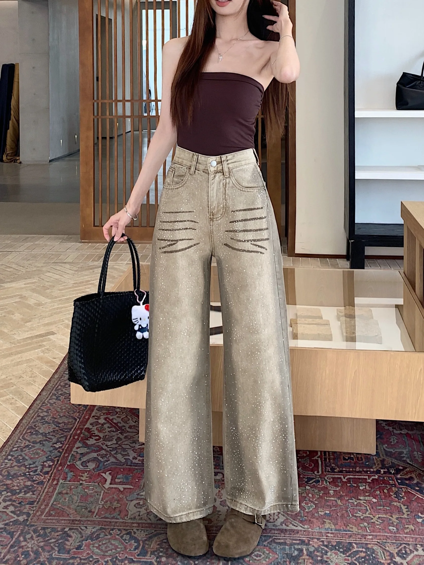 Kumikumi High Waist Straight Leg Jeans Women's Summer Vintage Slimming Versatile Wide Leg Pants Long Pants Rhinestone Decorated
Kumikumi High Waist Straight Leg Jeans Women's Summer Vintage Slimming Versatile Wide Leg Pants Long Pants Rhinestone Decorated