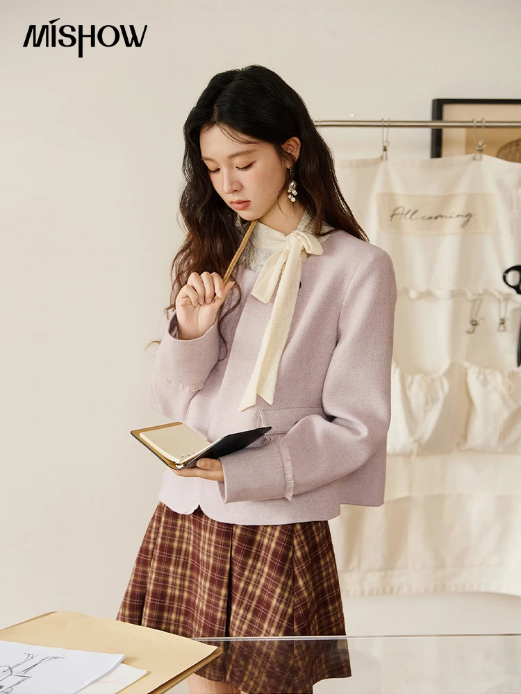 MISHOW Purple Woolen Coat for Women Autumn 2025 Slanted Placket Splicing Lace Coats Shoulder Pads Retro Short Jackets MXE47W0840
MISHOW Purple Woolen Coat for Women Autumn 2025 Slanted Placket Splicing Lace Coats Shoulder Pads Retro Short Jackets MXE47W0840