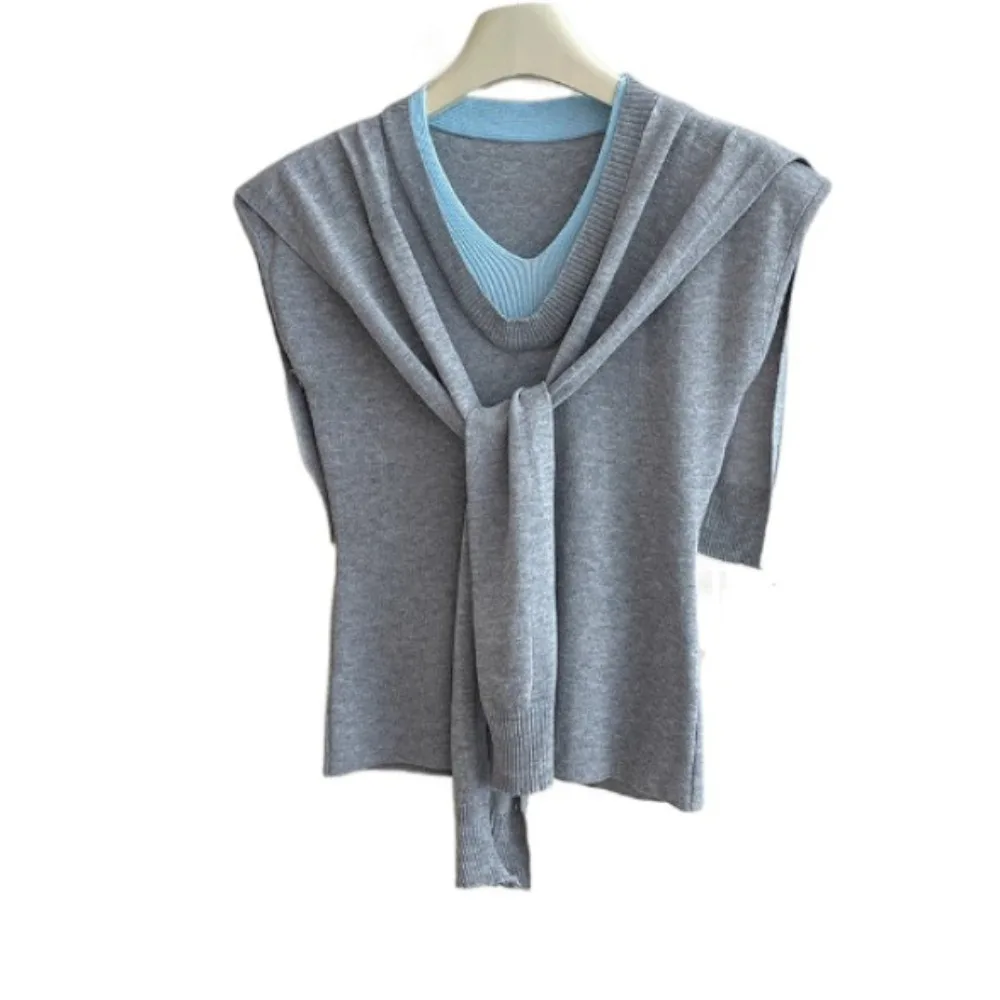 Lace-up Fake Two Pieces T-shirts Patchwork Short Sleeve Slim Knit Crop Top V-neck Korean Style Sweet Girl's Tees Top Streetwear
Lace-up Fake Two Pieces T-shirts Patchwork Short Sleeve Slim Knit Crop Top V-neck Korean Style Sweet Girl's Tees Top Streetwear