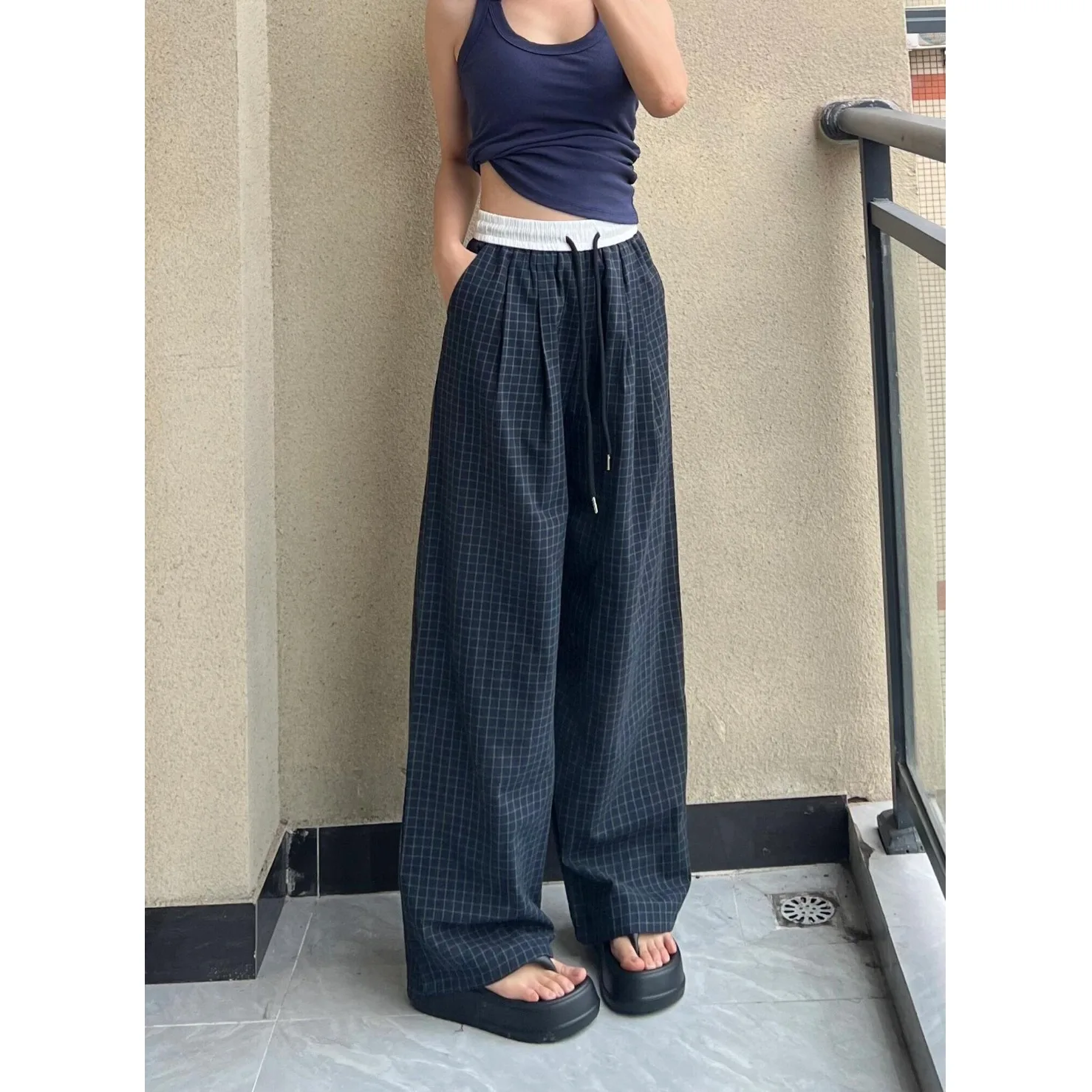 American Style Retro Plaid Casual Pants Women Summer Thin Loose Drapey Straight Leg Wide Leg Pants High Waist Elastic Waist
American Style Retro Plaid Casual Pants Women Summer Thin Loose Drapey Straight Leg Wide Leg Pants High Waist Elastic Waist