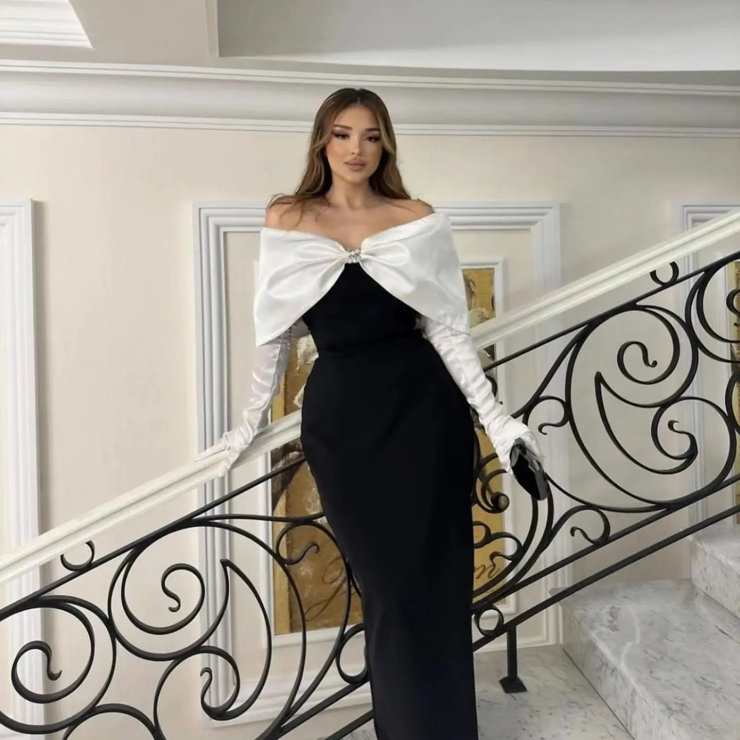 Adeli Sexy Black Beaded Prom Gown Off Shoulder Strap Gloves Party Evening Dress Floor Length Special Occasion Dresses customized
Adeli Sexy Black Beaded Prom Gown Off Shoulder Strap Gloves Party Evening Dress Floor Length Special Occasion Dresses customized