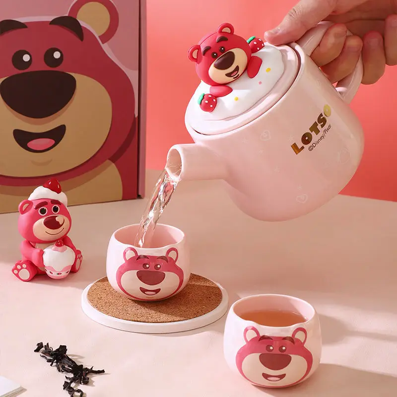 Disney Kawaii Anime Cute Cartoon Lotso Tea Set Teapot Ceramic Tea Cup with Two Cute Ceramic Cups Holiday Gift
Disney Kawaii Anime Cute Cartoon Lotso Tea Set Teapot Ceramic Tea Cup with Two Cute Ceramic Cups Holiday Gift