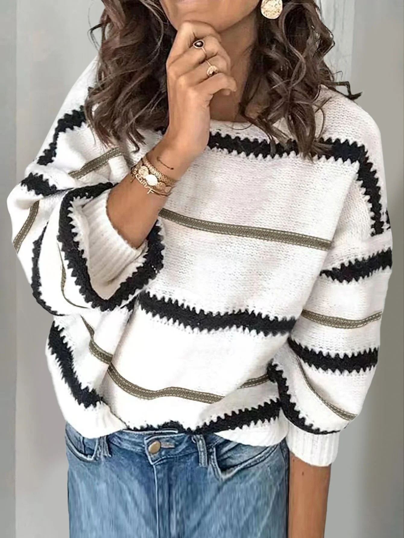 Women's Loose Drop Shoulder Striped Knit Pullover Sweater with Zigzag Pattern
Women's Loose Drop Shoulder Striped Knit Pullover Sweater with Zigzag Pattern