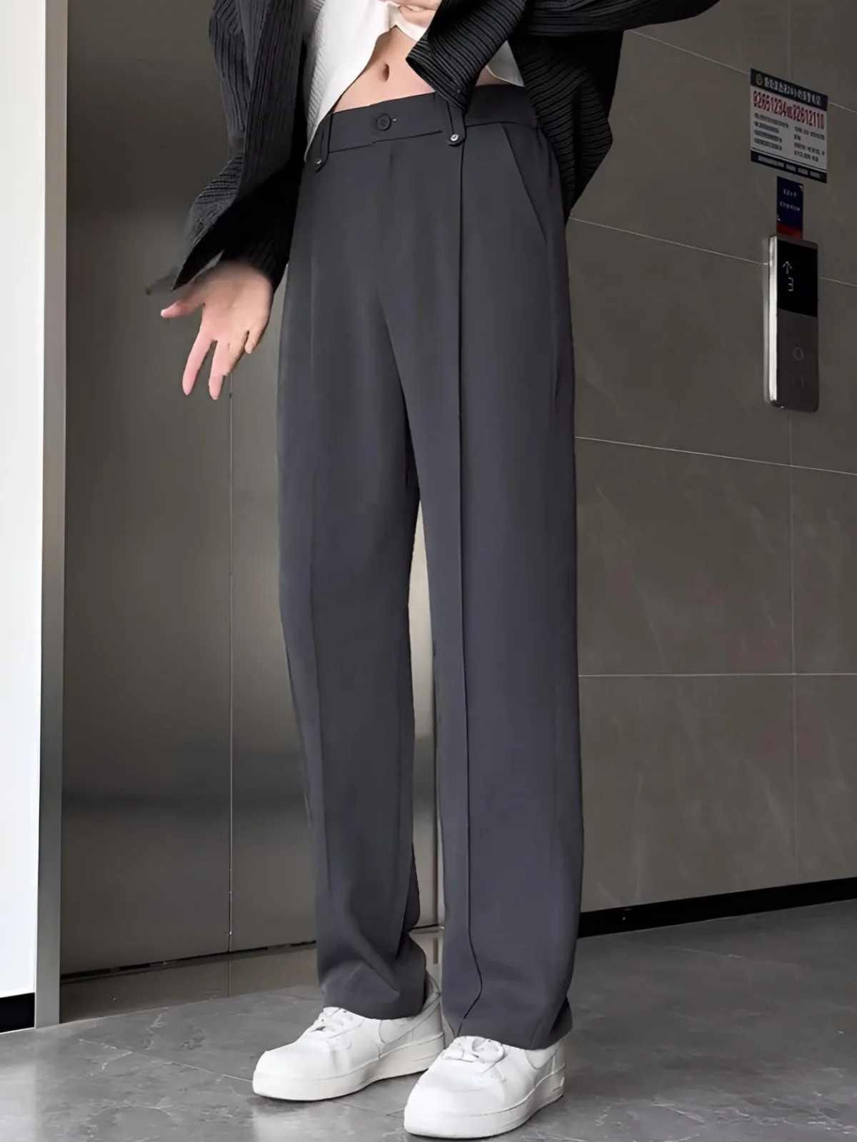 Men's Casual Pants Spring Summer New Style Drapey Loose Fit Breathable Iron Free Business Straight Leg West Pants
Men's Casual Pants Spring Summer New Style Drapey Loose Fit Breathable Iron Free Business Straight Leg West Pants