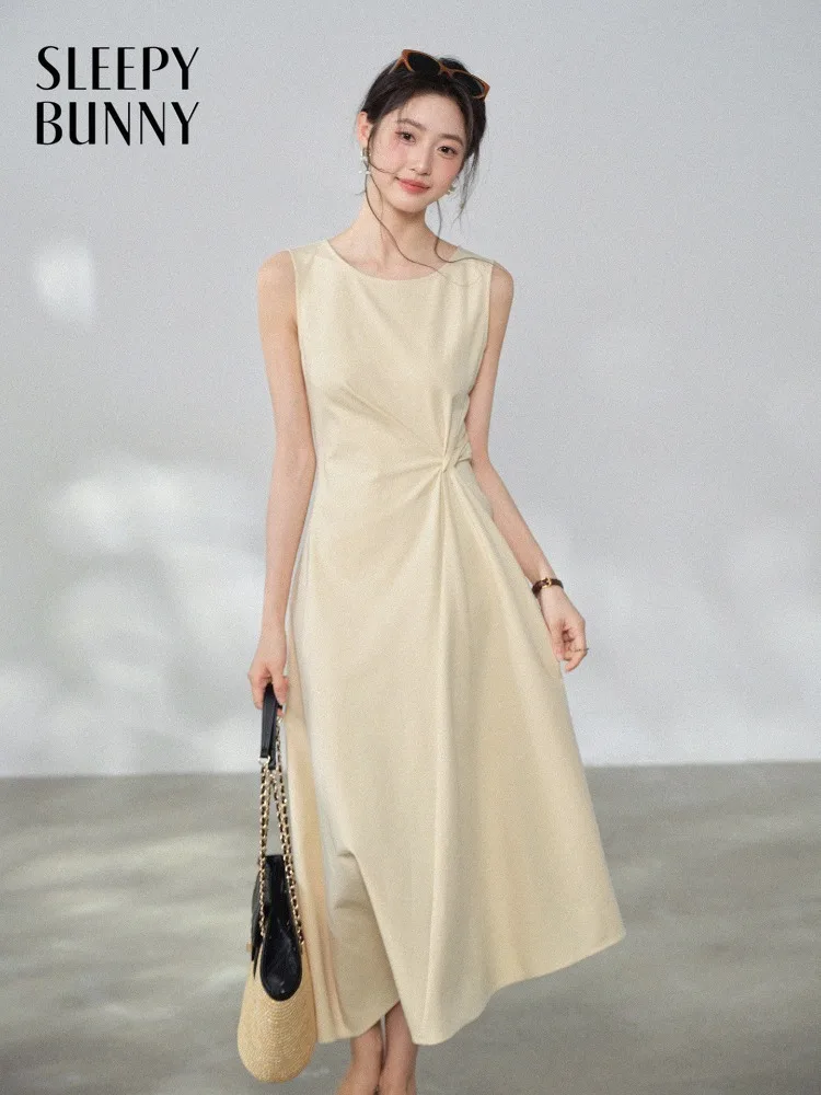 Women Sleeveless Maxi Dress Round Neck A Line Long Dress Slim Elegant Summer Vacation Casual Outfit Lady Chic Wear Daily Style
Women Sleeveless Maxi Dress Round Neck A Line Long Dress Slim Elegant Summer Vacation Casual Outfit Lady Chic Wear Daily Style