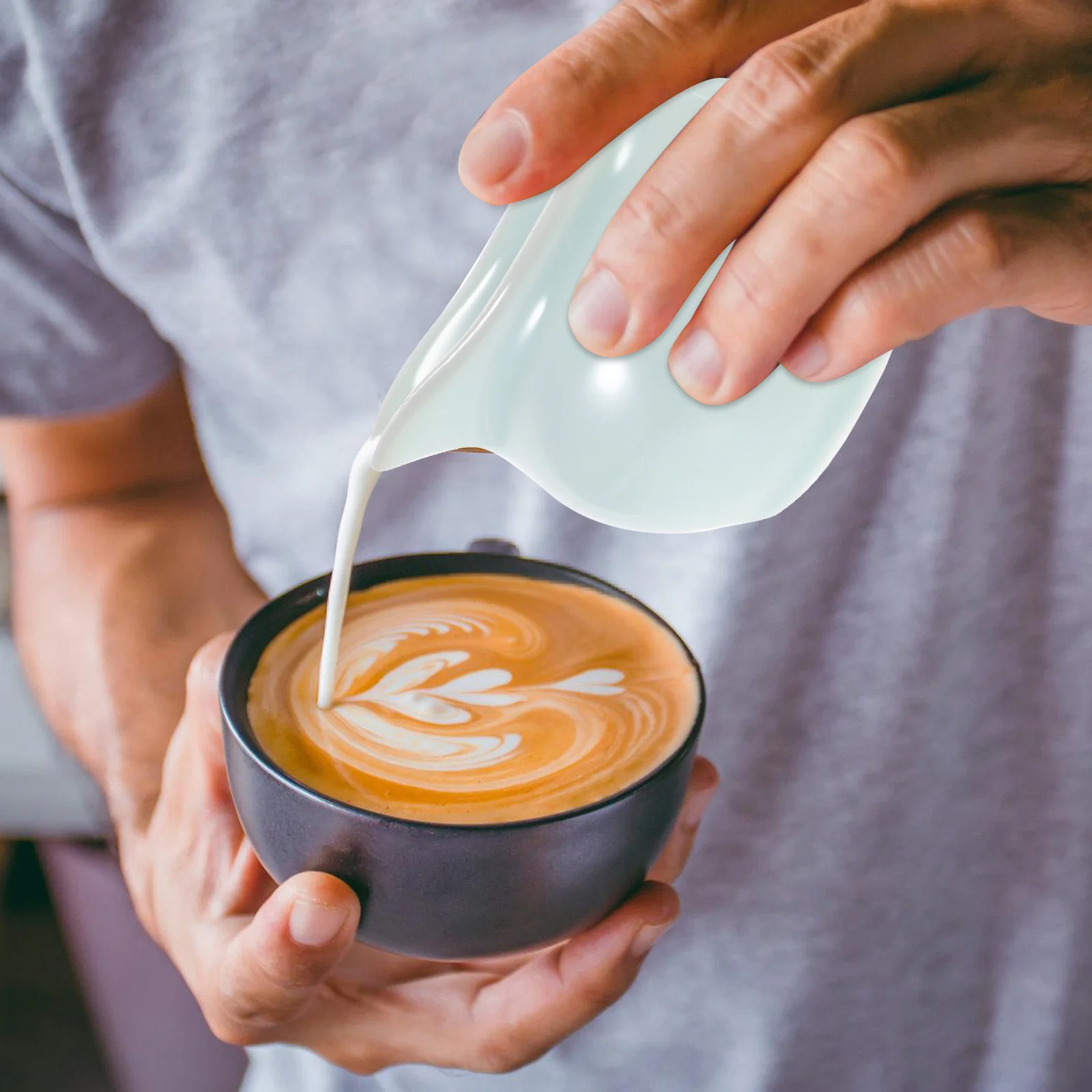 Ceramic Milk Pitcher with Spout for Coffee Syrup Creamer Sauce Gravy Boat Small Jug for Latte Art Kitchen Barbecue Picnic Use
Ceramic Milk Pitcher with Spout for Coffee Syrup Creamer Sauce Gravy Boat Small Jug for Latte Art Kitchen Barbecue Picnic Use