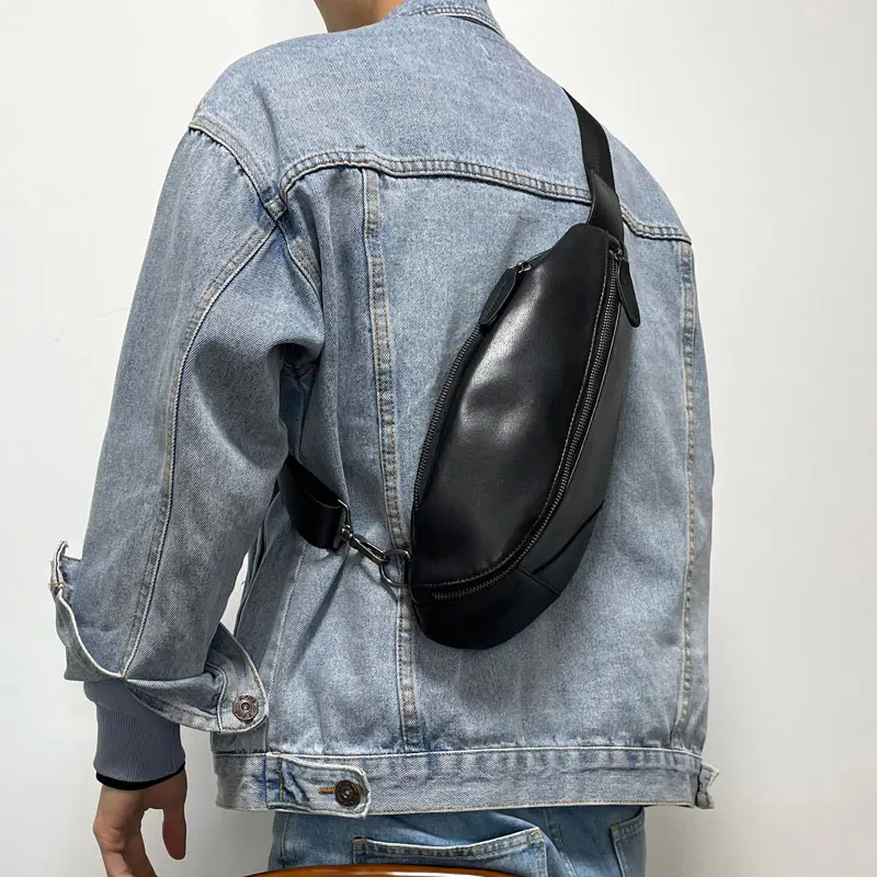 party luxury genuine leather stitching men's chest bag fashion casual designer handmade real cow leather sports crossbody bag 
party luxury genuine leather stitching men's chest bag fashion casual designer handmade real cow leather sports crossbody bag