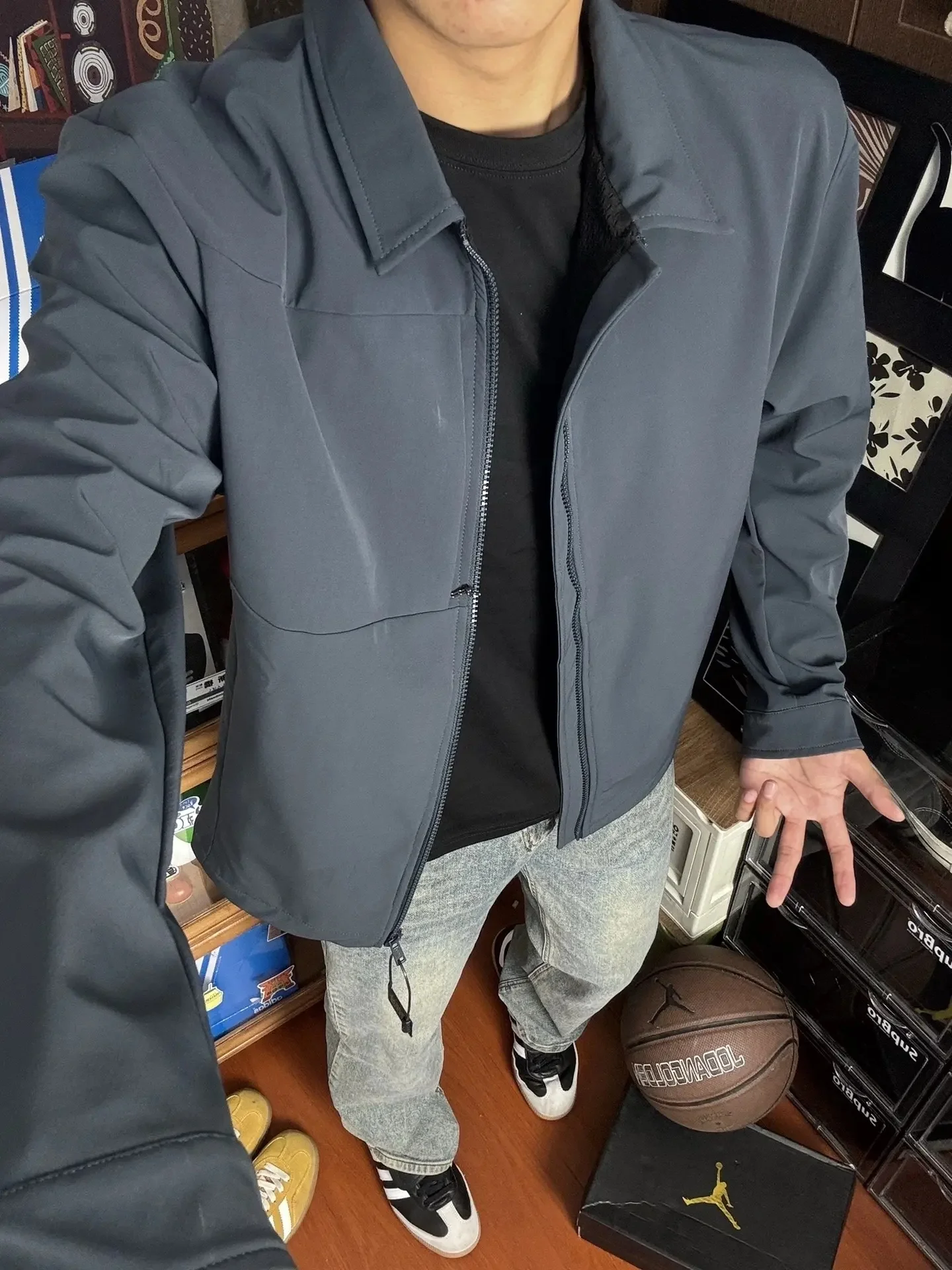 Мужская осенняя дышащая верхняя одежда American Sle Tee-Proof Flight Jaet Me Busin Adstration синего цвета
Мужская осенняя дышащая верхняя одежда American Sle Tee-Proof Flight Jaet Me Busin Adstration синего цвета