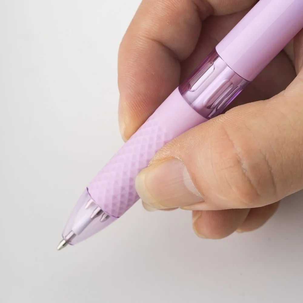 Simple 4-in-1 Multicolor Ballpoint Pen 0.7mm Tip Press Using Gel Pen 4 Color Pen School Office
Simple 4-in-1 Multicolor Ballpoint Pen 0.7mm Tip Press Using Gel Pen 4 Color Pen School Office