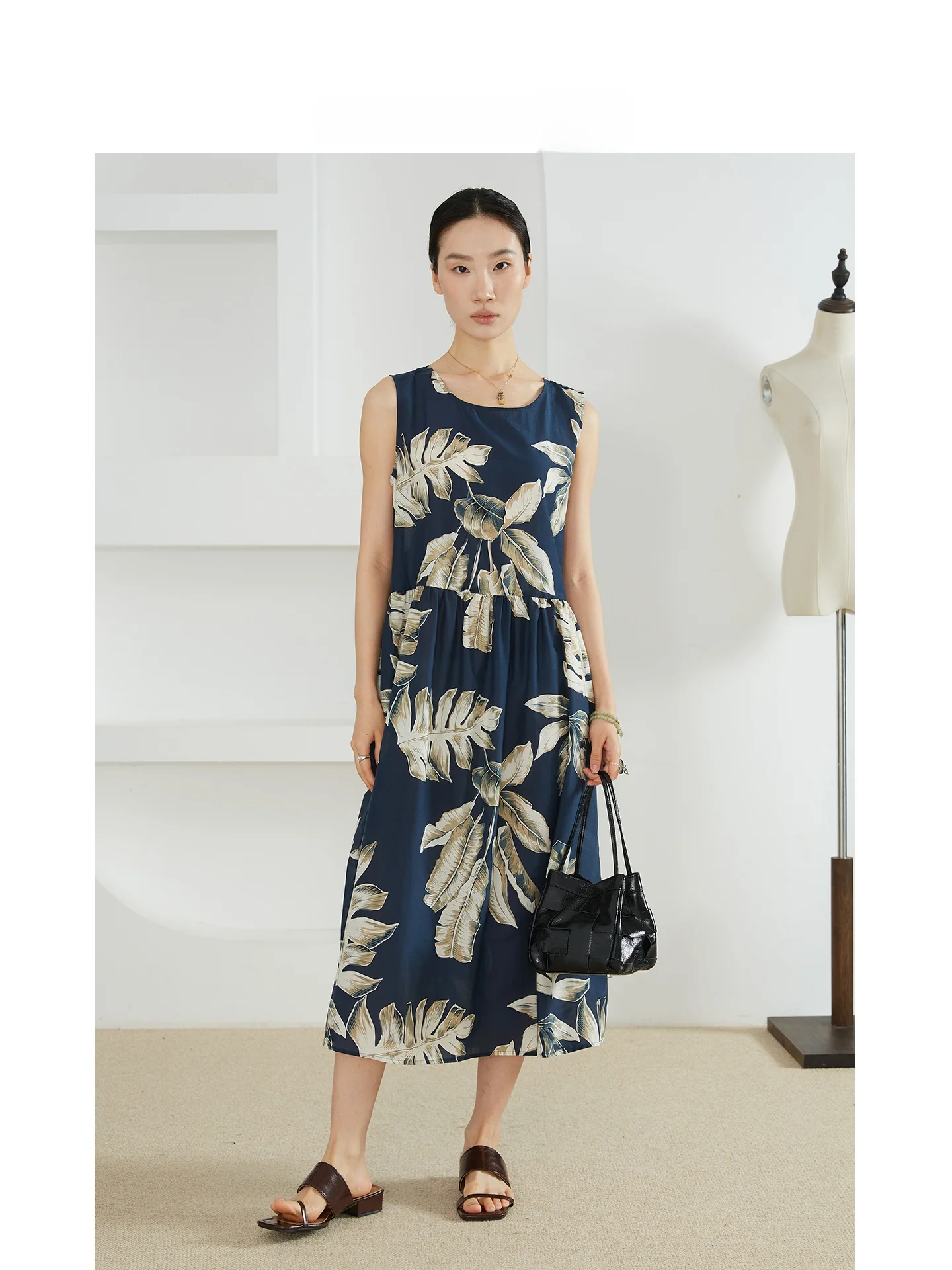 SILVIYE Silk Le Print Свободное круглое платье Ne Svel Сексуальное трапециевидное платье со средней талией Шелковистое гладкое весна-лето-осень женское платье
SILVIYE Silk Le Print Свободное круглое платье Ne Svel Сексуальное трапециевидное платье со средней талией Шелковистое гладкое весна-лето-осень женское платье