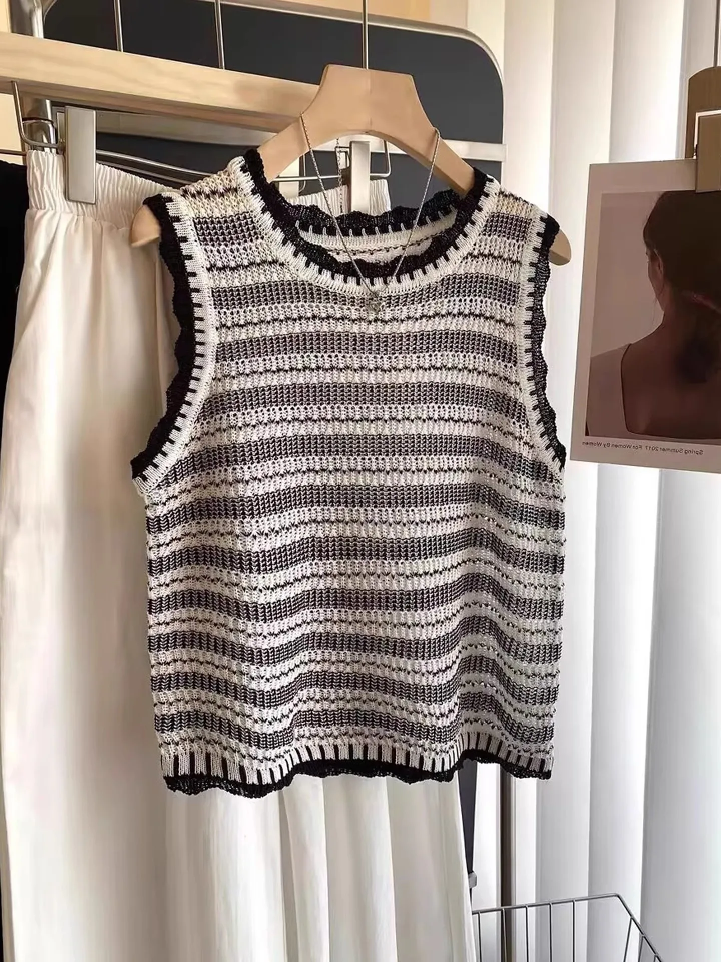 Дышащий вязаный круглый топ Lazy Sle, удобный летний универсальный свободный жилет в полоску, корейская версия, свободный трикотаж
Дышащий вязаный круглый топ Lazy Sle, удобный летний универсальный свободный жилет в полоску, корейская версия, свободный трикотаж