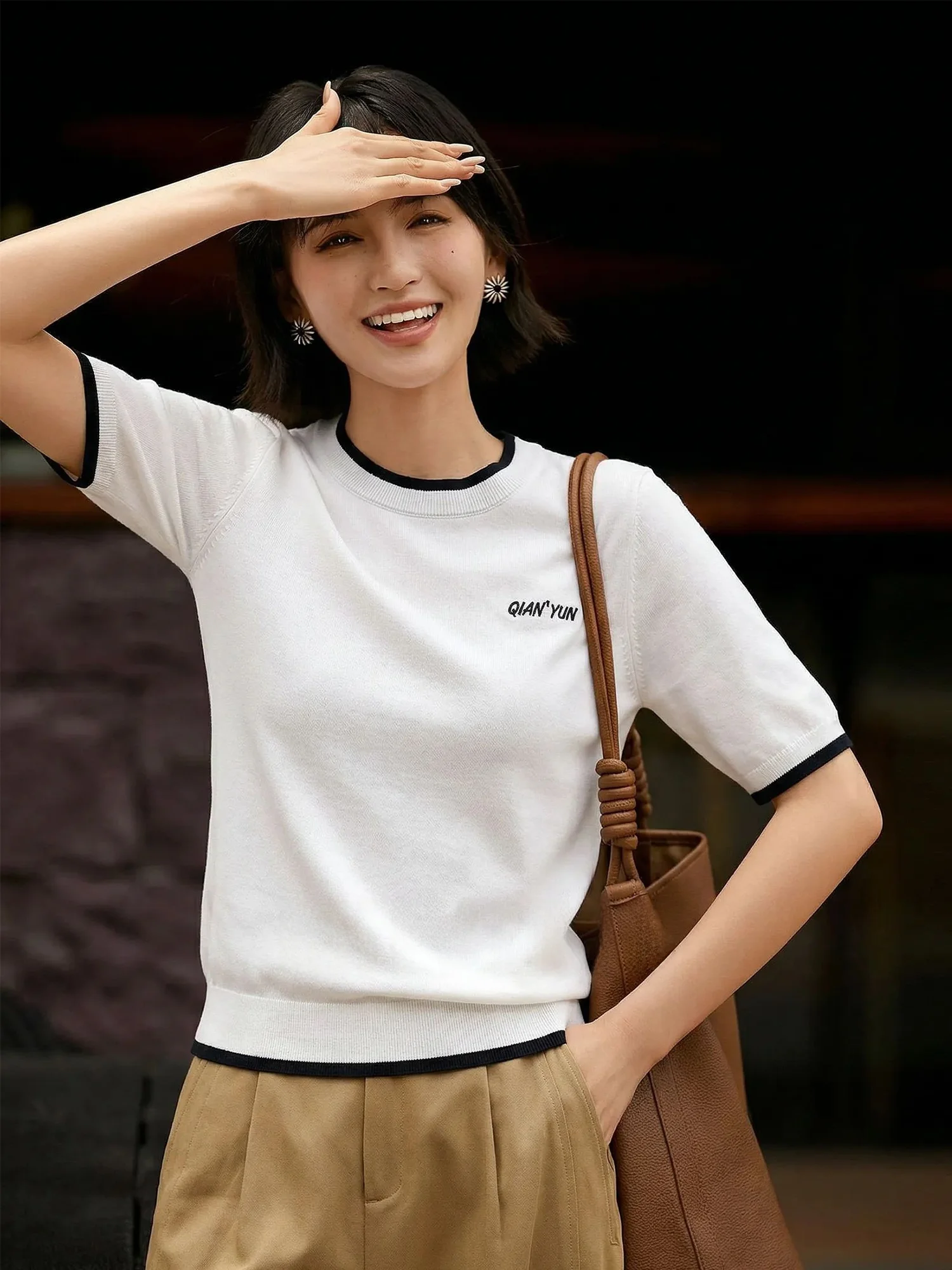 Chivirin Summer Short Sleeve Knitted T-Shirt Women's Slim Fit round Neck Color Block Personality Casual Fashion Top
Chivirin Summer Short Sleeve Knitted T-Shirt Women's Slim Fit round Neck Color Block Personality Casual Fashion Top
