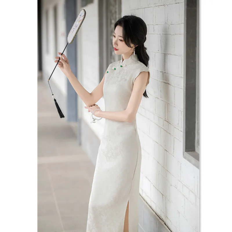Fashion Improvement New Chinese Style Long Sleeveless Cheongsam Qi Pao Summer Young Lady Daily Dress
Fashion Improvement New Chinese Style Long Sleeveless Cheongsam Qi Pao Summer Young Lady Daily Dress