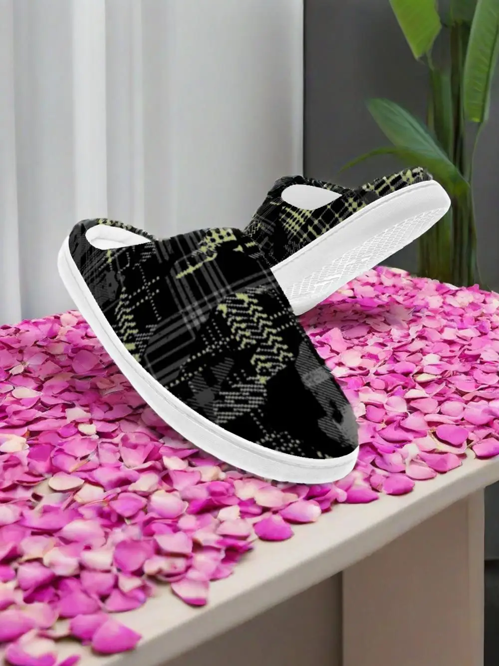 denim plaid Keep Smiling Home Cotton Slippers for High Quality Plush Casual Keep Warm Shoes Thermal Slipper
denim plaid Keep Smiling Home Cotton Slippers for High Quality Plush Casual Keep Warm Shoes Thermal Slipper