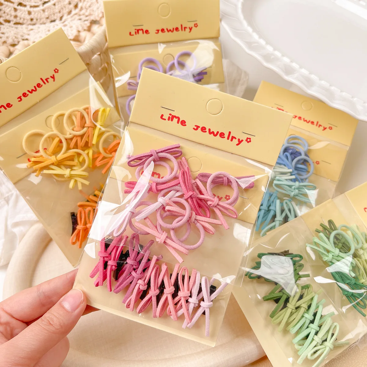 10pcs Velvet Bow Elastic Hairbands Girls Sweet Fashion Colorful Hair Side BB Clips Rubber Bands Headwear Styling Accessories 
10pcs Velvet Bow Elastic Hairbands Girls Sweet Fashion Colorful Hair Side BB Clips Rubber Bands Headwear Styling Accessories