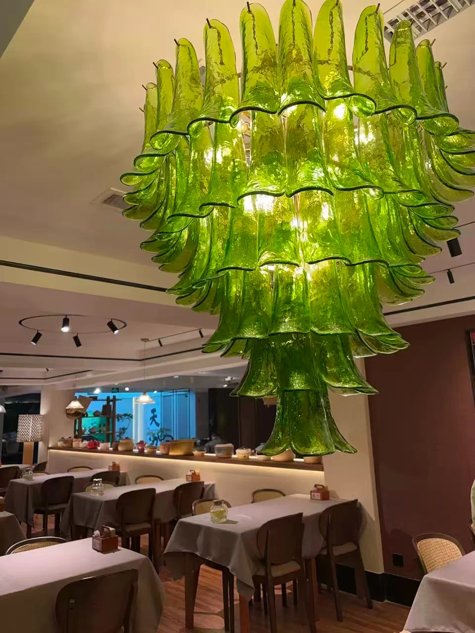 Luxury Green Flower Glass Chandelier Retro Multi Tier Round Hanging Lamp For Loft Living Room Kitchen Table Art Lighting Fixture
Luxury Green Flower Glass Chandelier Retro Multi Tier Round Hanging Lamp For Loft Living Room Kitchen Table Art Lighting Fixture