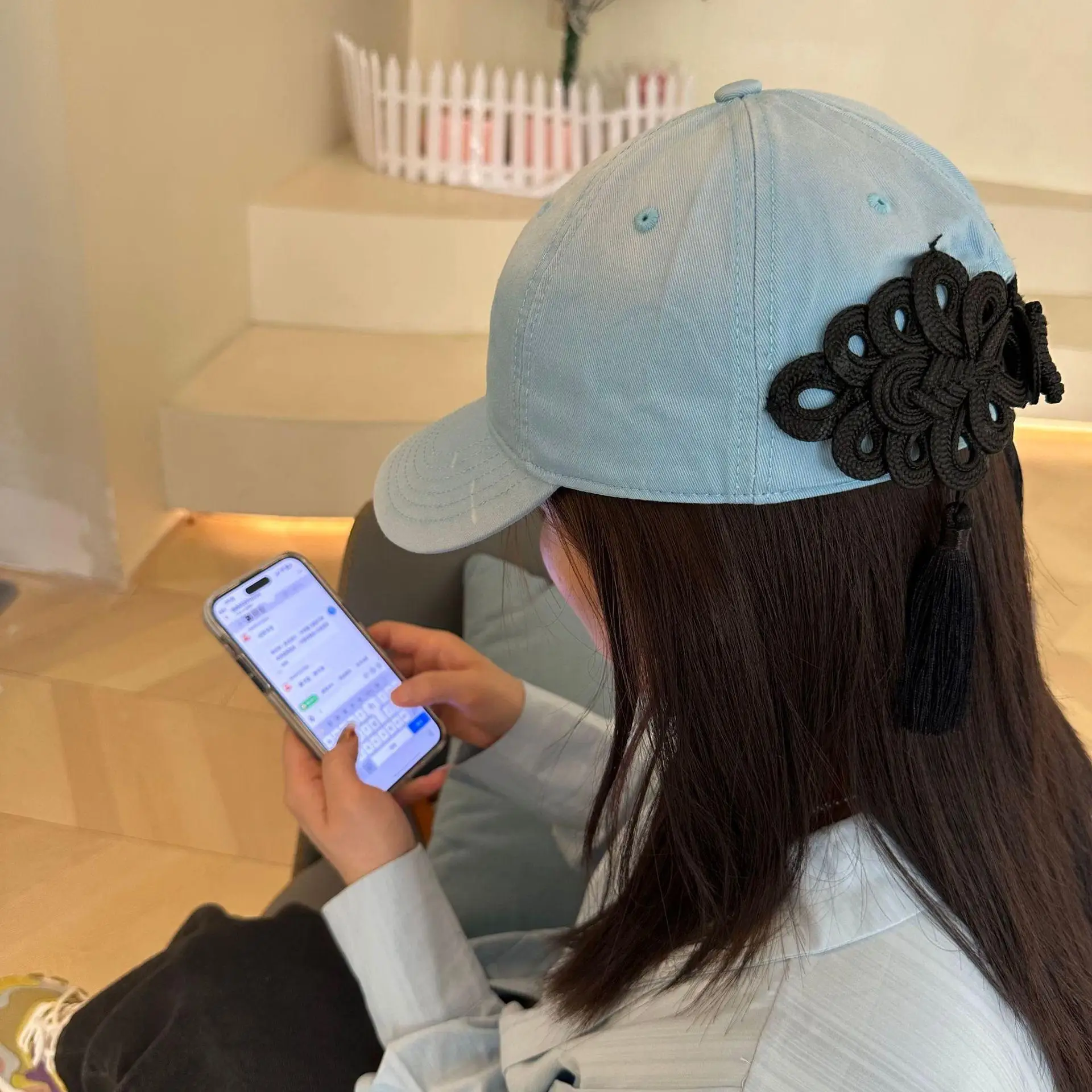 Summer 2025 Women's Baseball Cap Tassel Button Dubill Hat Face Slimming Versatile Cotton round Top Bent Brim Sunade Cap
Summer 2025 Women's Baseball Cap Tassel Button Dubill Hat Face Slimming Versatile Cotton round Top Bent Brim Sunade Cap