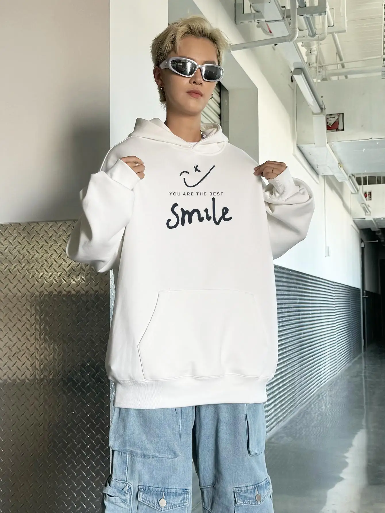 Men's Over Sized Smile Graphic Hoodie - Heavyweight Sliky Fiber Fabric, White with Black Lettering, Comfortable Hood & Pocket
Men's Over Sized Smile Graphic Hoodie - Heavyweight Sliky Fiber Fabric, White with Black Lettering, Comfortable Hood & Pocket