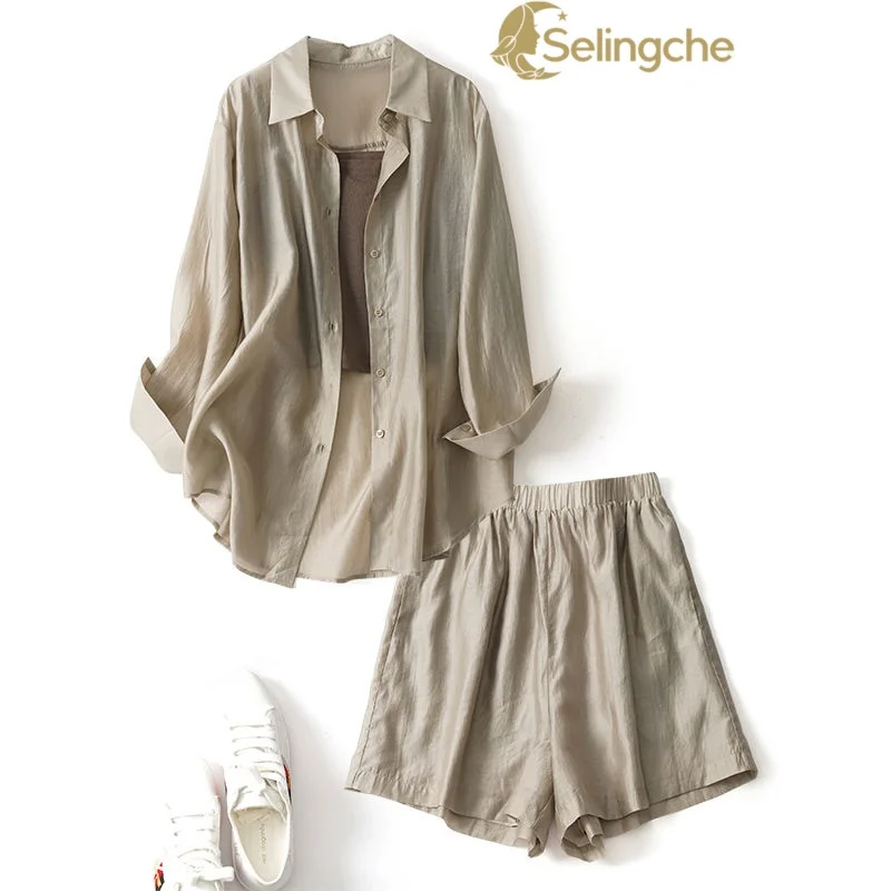 Summer New Thin Shirt Chest Wrapped Shorts Three Piece Set Fashionable Women's Full Set Shorts Set Casual Breathable Clothing
Summer New Thin Shirt Chest Wrapped Shorts Three Piece Set Fashionable Women's Full Set Shorts Set Casual Breathable Clothing