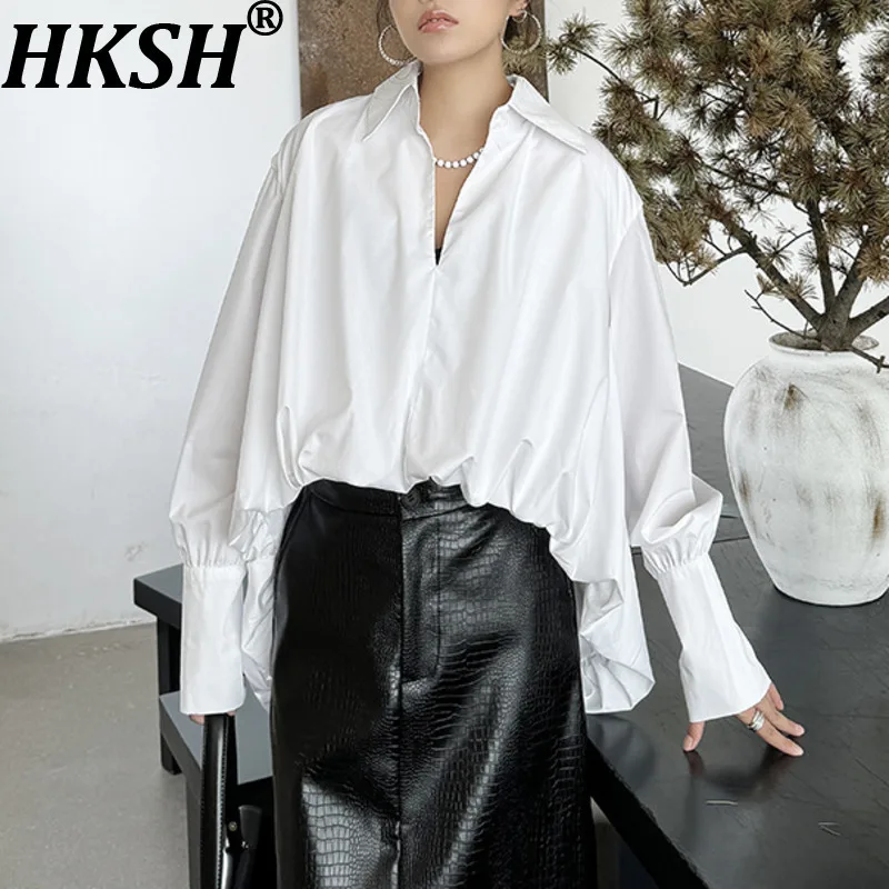HKSH Spring Autumn New Women Shirts Ruched Irregular Hem Long Sleeves Turn-down Collar Solid Color French Elegant Blouse HK16640
HKSH Spring Autumn New Women Shirts Ruched Irregular Hem Long Sleeves Turn-down Collar Solid Color French Elegant Blouse HK16640