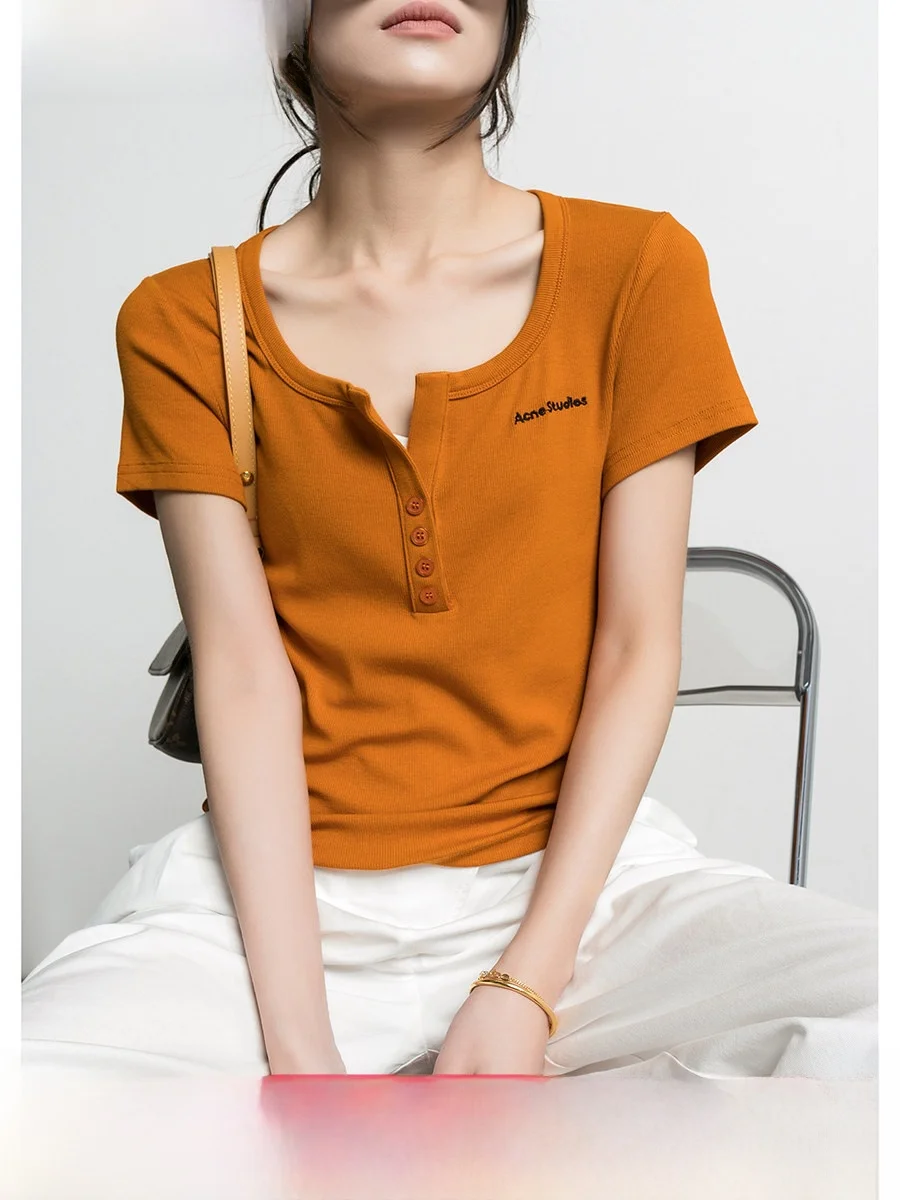Trendy Floral Simple Letter Embroidery Square Collar Orange Slim Fit ort Sve T-irt Women's New 2025 Summer Base irt
Trendy Floral Simple Letter Embroidery Square Collar Orange Slim Fit ort Sve T-irt Women's New 2025 Summer Base irt