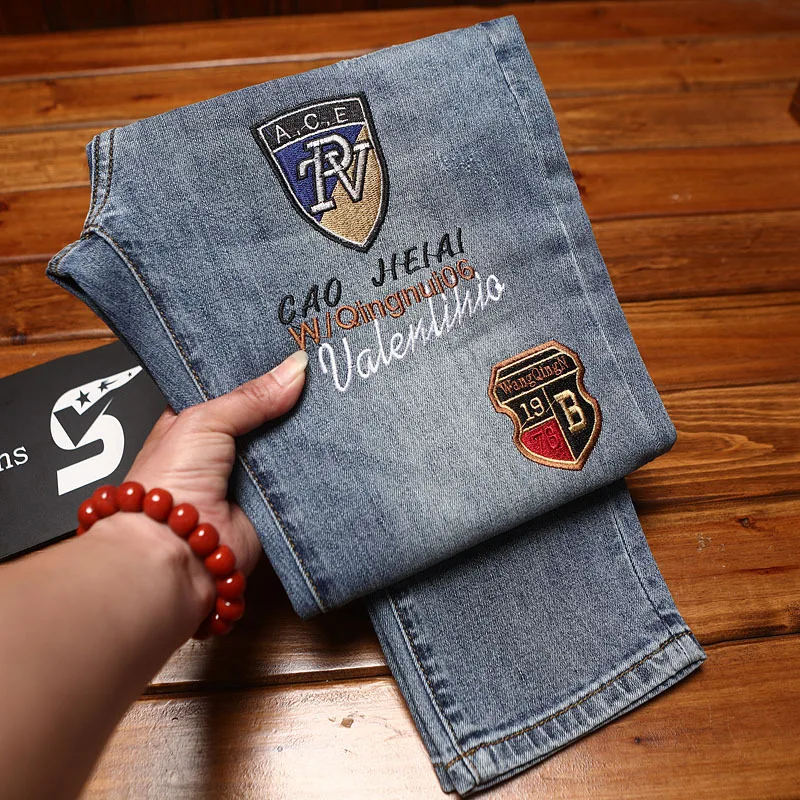 Fashionable Embroidered Printed Jeans for Men in Summer, Thin, Street Handsome, Slim Fit, Small Feet, Elastic Denim Pants
Fashionable Embroidered Printed Jeans for Men in Summer, Thin, Street Handsome, Slim Fit, Small Feet, Elastic Denim Pants