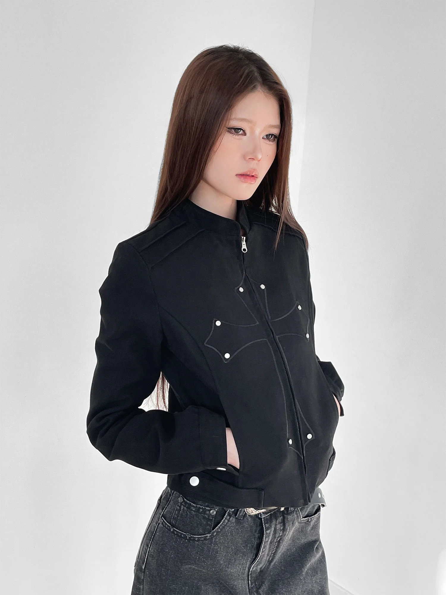 Женское зимнее хлопковое джето с вышивкой Inbeowroom Bla, утягивающее пальто на молнии, теплое модное пальто
Женское зимнее хлопковое джето с вышивкой Inbeowroom Bla, утягивающее пальто на молнии, теплое модное пальто