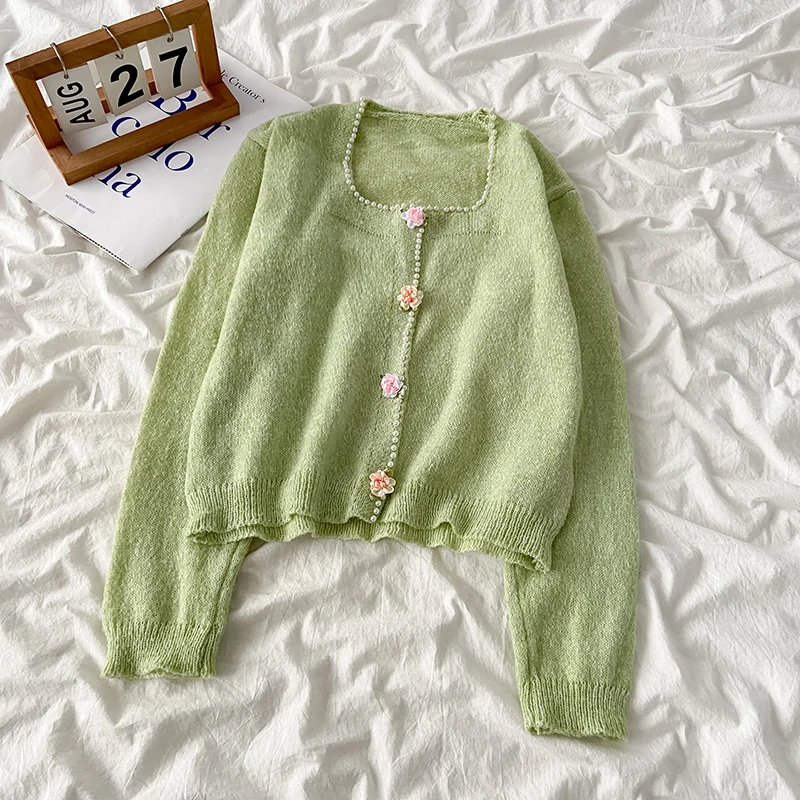 Autumn Chic Square Collar Knitted Cardigan For Women Retro Pearl Flowers Single Breasted Sweaters Fashion All-Match Female Tops
Autumn Chic Square Collar Knitted Cardigan For Women Retro Pearl Flowers Single Breasted Sweaters Fashion All-Match Female Tops