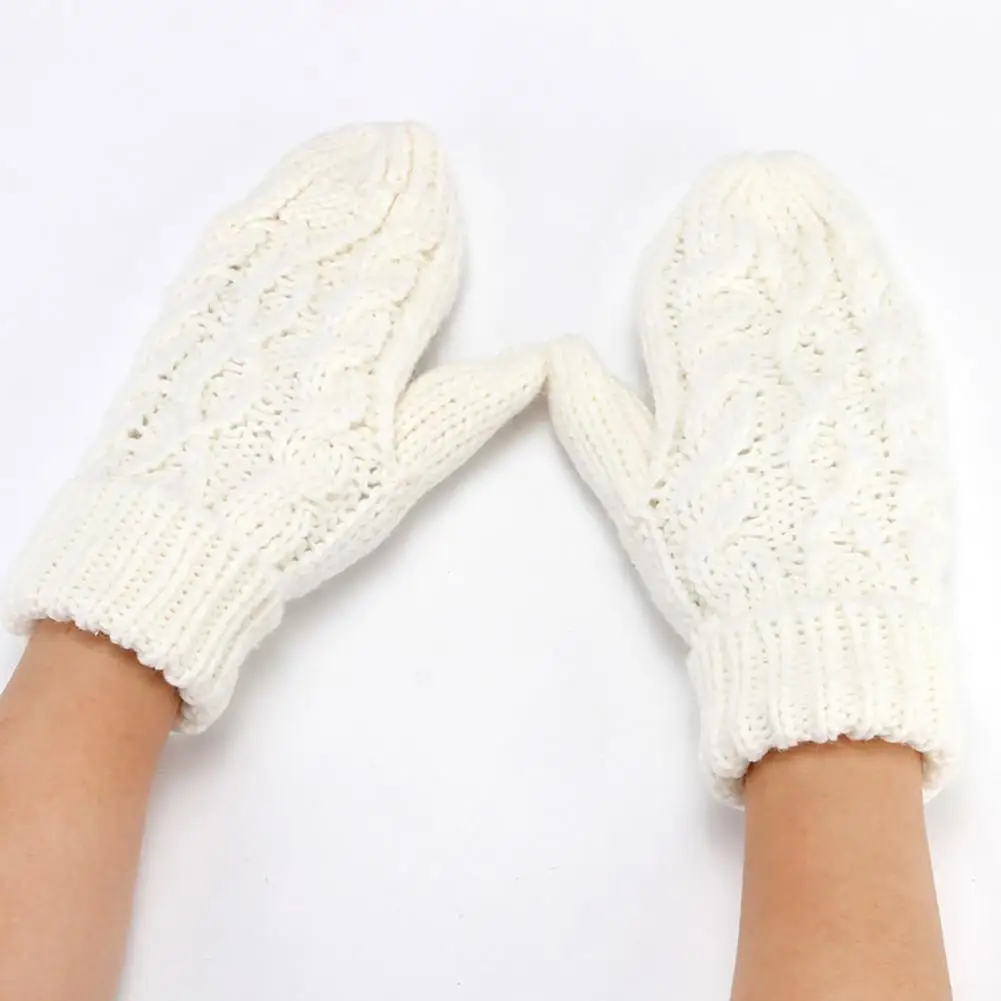 Knitted Mittens 1 Pair Simple Windproof Stretchy Men Women Winter Plus Fleece Mittens for Outdoor
Knitted Mittens 1 Pair Simple Windproof Stretchy Men Women Winter Plus Fleece Mittens for Outdoor
