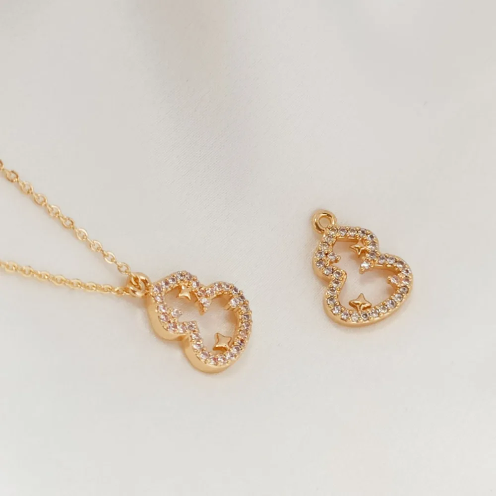 Copper Gold-plated 14K, Zircon Inlaid Small Gourd Pendant, Bracelet, Pendant, DIY Handmade Jewelry Accessory Material
Copper Gold-plated 14K, Zircon Inlaid Small Gourd Pendant, Bracelet, Pendant, DIY Handmade Jewelry Accessory Material