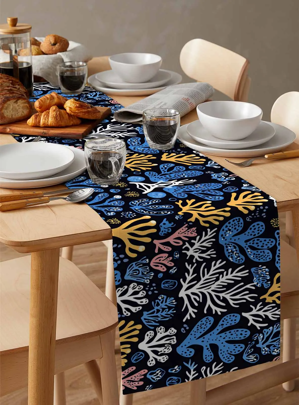 Black Vintage Coral Table Runners for Dining Room Home Decor Tablecloth 4/6 Pcs Placemats Table Cover
Black Vintage Coral Table Runners for Dining Room Home Decor Tablecloth 4/6 Pcs Placemats Table Cover