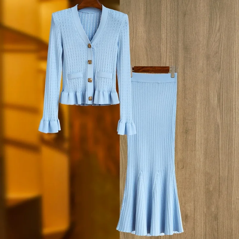 French Elegant Knitted Two Piece Sets Women Ruffle V-neck Long Sleeve Sweater Top High Waisted Midi Fishtail Skirt Vintage Suits
French Elegant Knitted Two Piece Sets Women Ruffle V-neck Long Sleeve Sweater Top High Waisted Midi Fishtail Skirt Vintage Suits