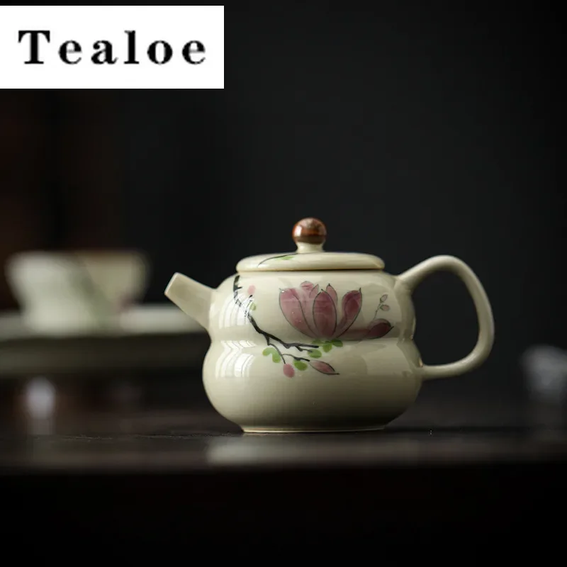Hand-painted Magnolia Ceramic Teapot Single Pot Grass Wood Gray Underglaze Color Chinese Small Capacity Teapot For Home Use
Hand-painted Magnolia Ceramic Teapot Single Pot Grass Wood Gray Underglaze Color Chinese Small Capacity Teapot For Home Use