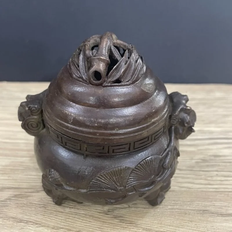 2.95" Old Chinese Copper pine bamboo Three feet and two ears Incense Burners
2.95" Old Chinese Copper pine bamboo Three feet and two ears Incense Burners