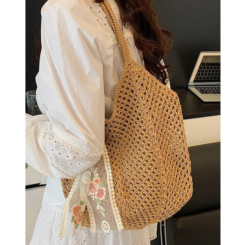 Women's Summer Hollow Out Weaving Straw Bag Ladies Retro Large Capacity Knitted Tote for Female Beach Bags Simple Handbag Purses
Women's Summer Hollow Out Weaving Straw Bag Ladies Retro Large Capacity Knitted Tote for Female Beach Bags Simple Handbag Purses