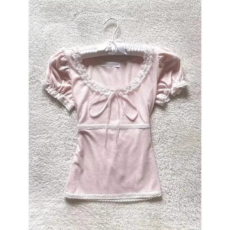 Летние женские розовые футболки с короткими рукавами Faircore Lace Cute Tops Female Kawaii Bow Lace Up Slim Tees Новая одежда в корейском стиле
Летние женские розовые футболки с короткими рукавами Faircore Lace Cute Tops Female Kawaii Bow Lace Up Slim Tees Новая одежда в корейском стиле