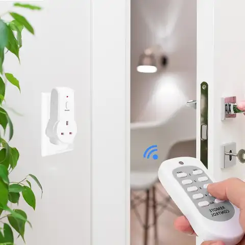UK Plug with Sufficient Durability and Ruggedness House Power Outlet Light ON/OFF Switch Socket Wireless Remote Control