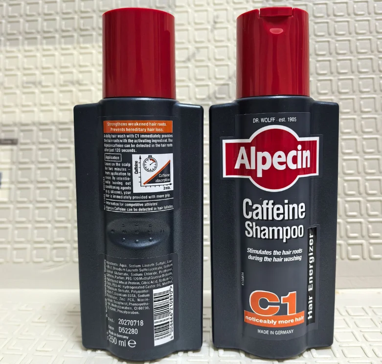 Caffeine Oil Control Dandruff Reducing Shampoo Fluffy Smooth Long-lasting Refreshing Shampoo Nourishing Scalp Care Shampoo
Caffeine Oil Control Dandruff Reducing Shampoo Fluffy Smooth Long-lasting Refreshing Shampoo Nourishing Scalp Care Shampoo