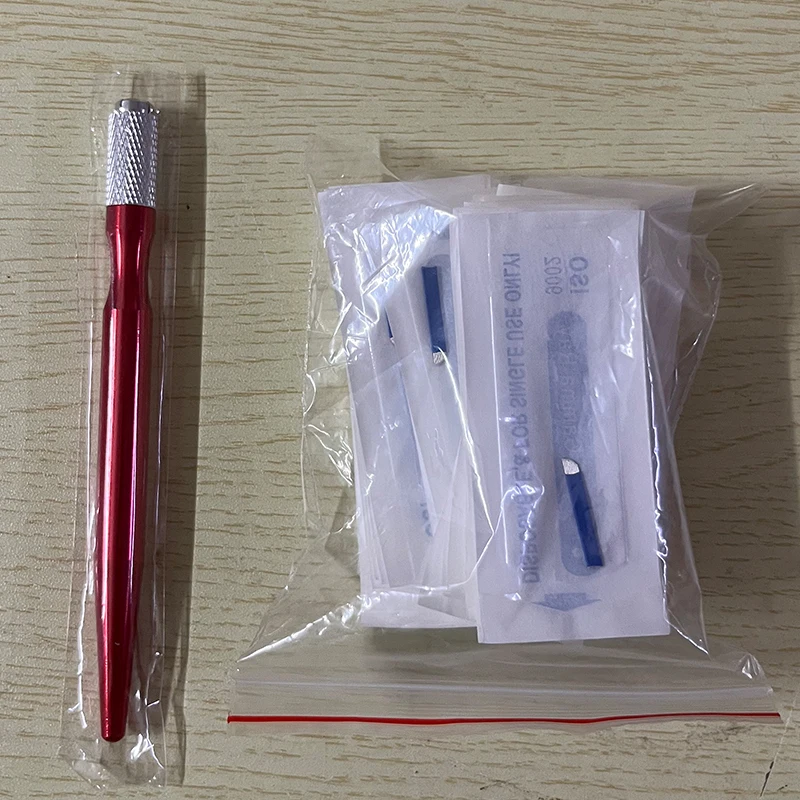 Permanent Makeup Eyebrows Eyeliner Lip Tattoo Manual Pen Machine 1pcs Microblading Eyebrow Manual Pen + 50pcs 12F Blade Needles
Permanent Makeup Eyebrows Eyeliner Lip Tattoo Manual Pen Machine 1pcs Microblading Eyebrow Manual Pen + 50pcs 12F Blade Needles