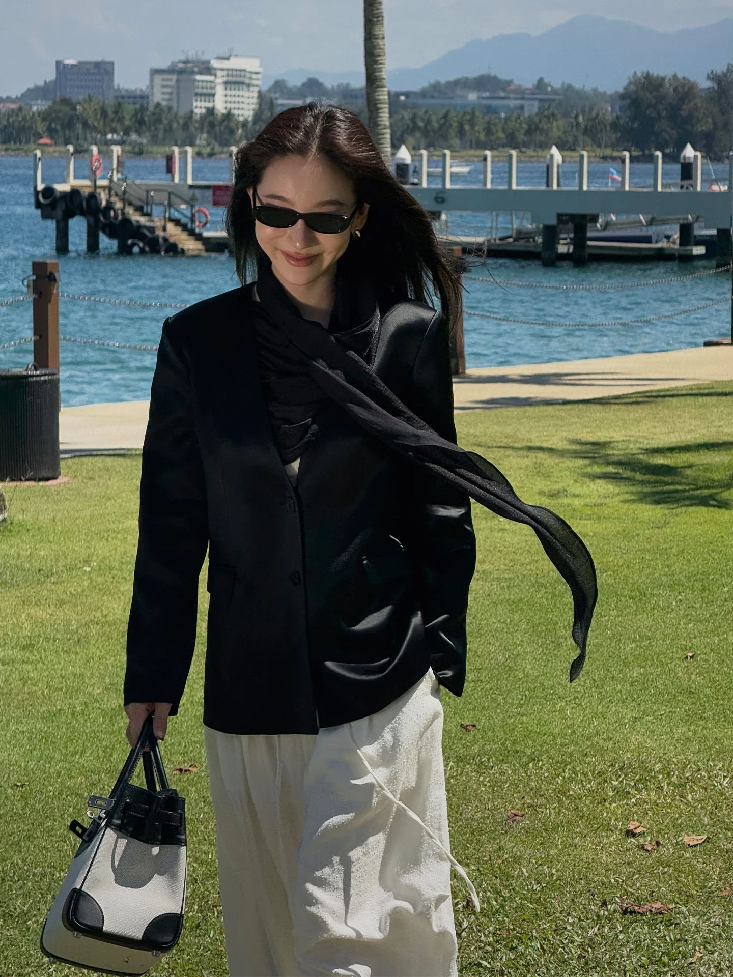 LiHuiEr Casual Bla Suit Jaet Women's Spring High-End Acetate Top ket Design V-Ne Long Sve Breathable Comfortable
LiHuiEr Casual Bla Suit Jaet Women's Spring High-End Acetate Top ket Design V-Ne Long Sve Breathable Comfortable