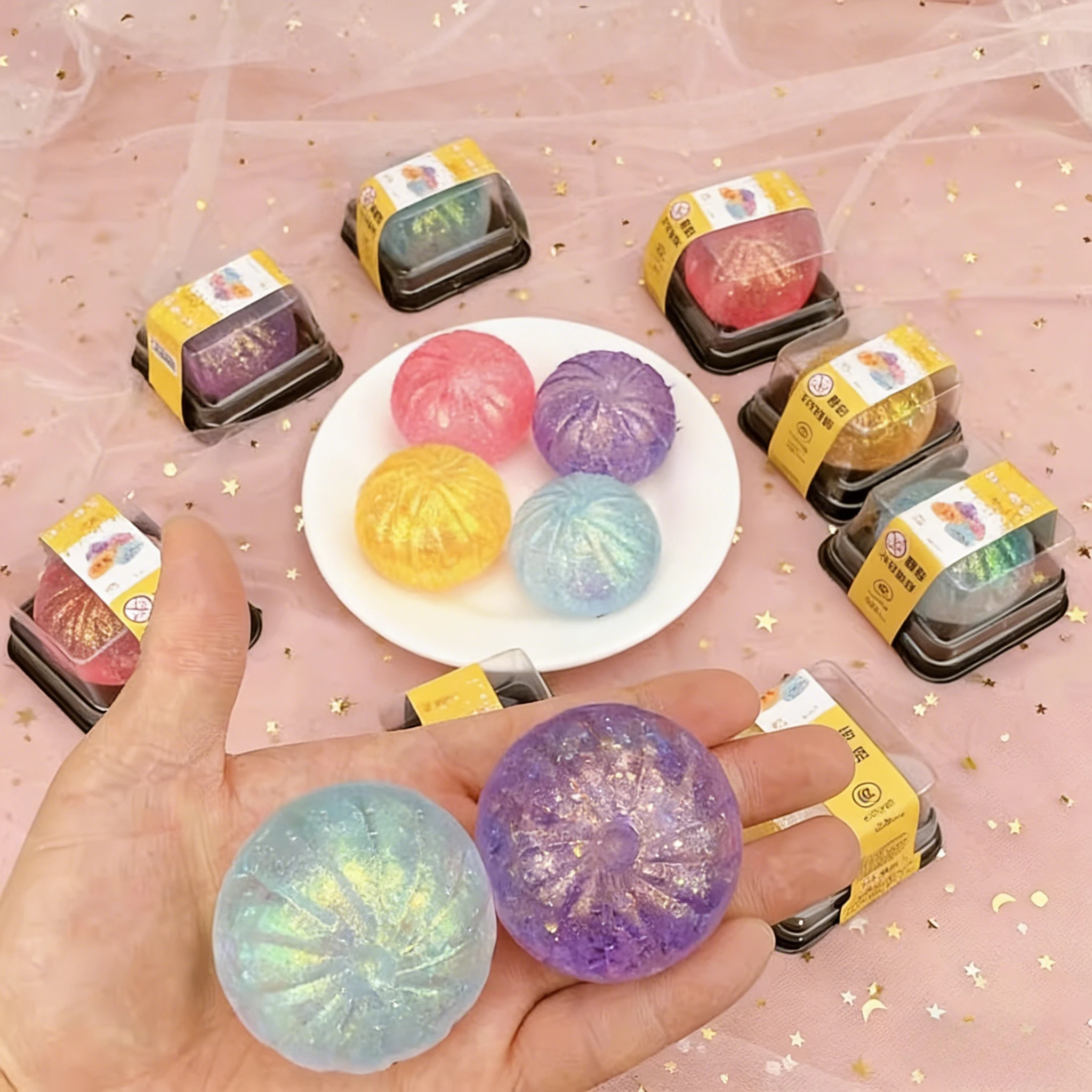 Simulated Food Squishy: Colorful Glitter Bun Squeeze Toy, Creative Steamer Bun Ornament, Aesthetic Office Desk Decor, New
Simulated Food Squishy: Colorful Glitter Bun Squeeze Toy, Creative Steamer Bun Ornament, Aesthetic Office Desk Decor, New