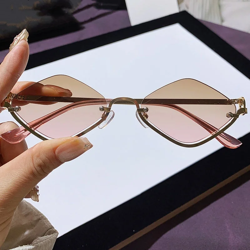 2025 Luxury Women Sunglasses New Half Frame Diamond Shaped Sun Glasses for Men Unisex Dopamine Small Frame Outdoor Eyewear
2025 Luxury Women Sunglasses New Half Frame Diamond Shaped Sun Glasses for Men Unisex Dopamine Small Frame Outdoor Eyewear